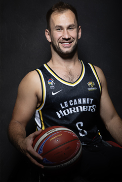 Andrzej MACEK